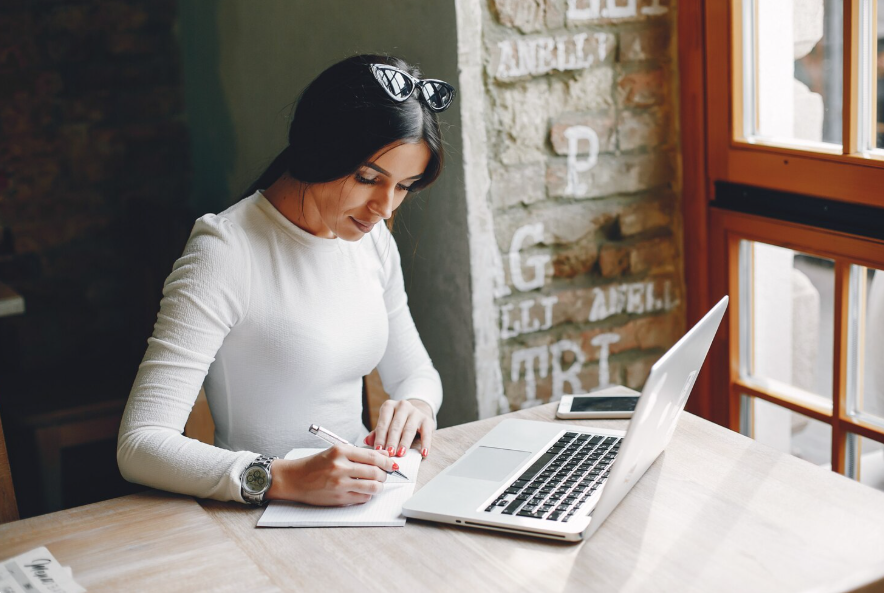 The Beginner’s Guide to Content Writing: Building a Foundation That Lasts